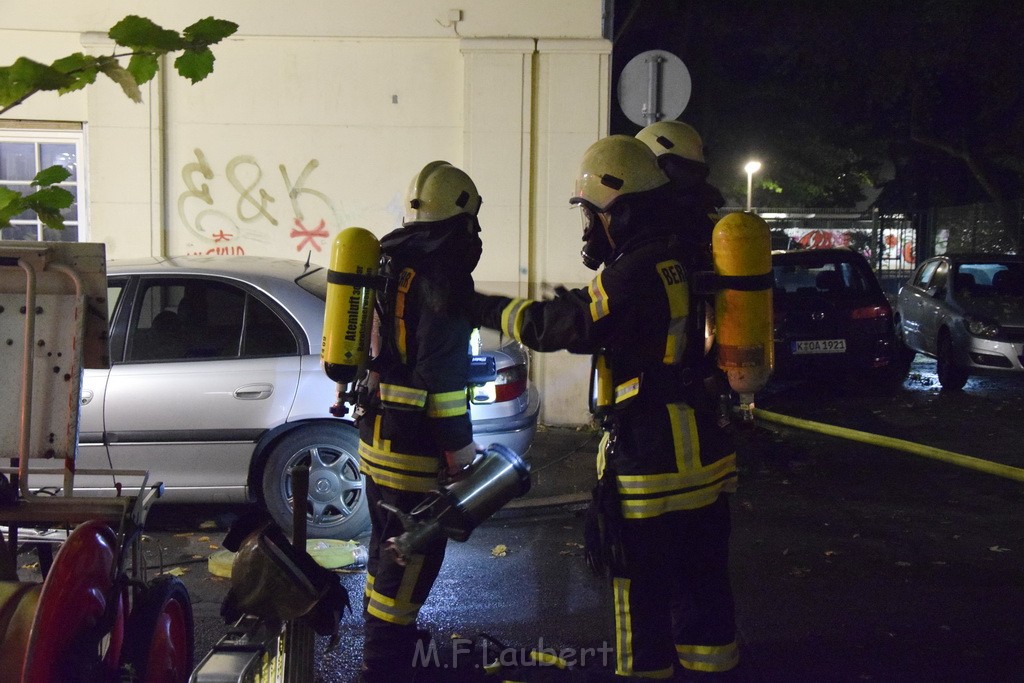 Feuer 2 Y Kellerbrand Koeln Humbold Gremberg Hachenburgerstr P550.JPG - Miklos Laubert